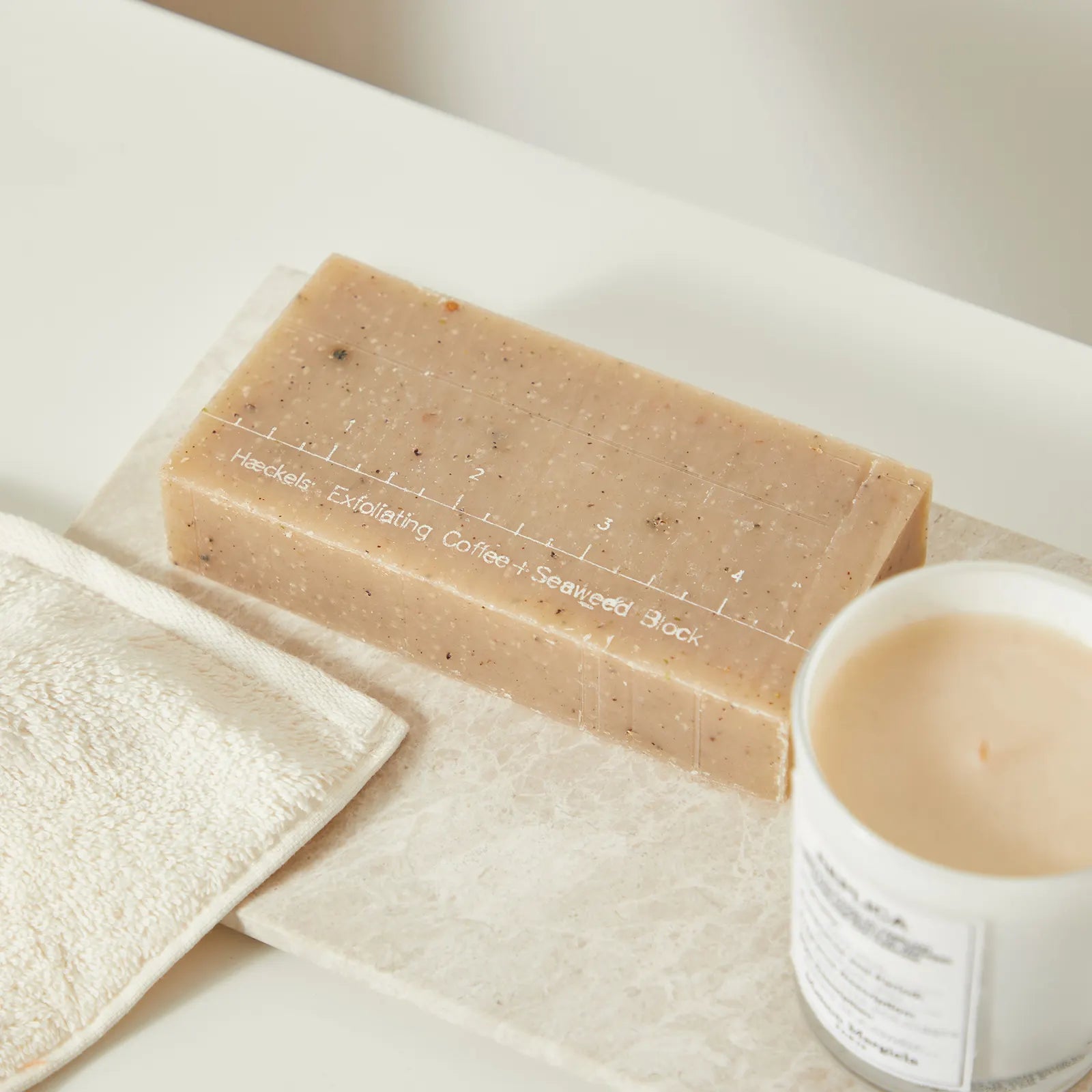 Exfoliating Coffee + Seaweed Block