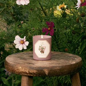 La Rose Aime le Poivre Candle