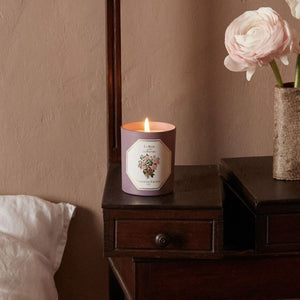La Rose Aime le Poivre Candle