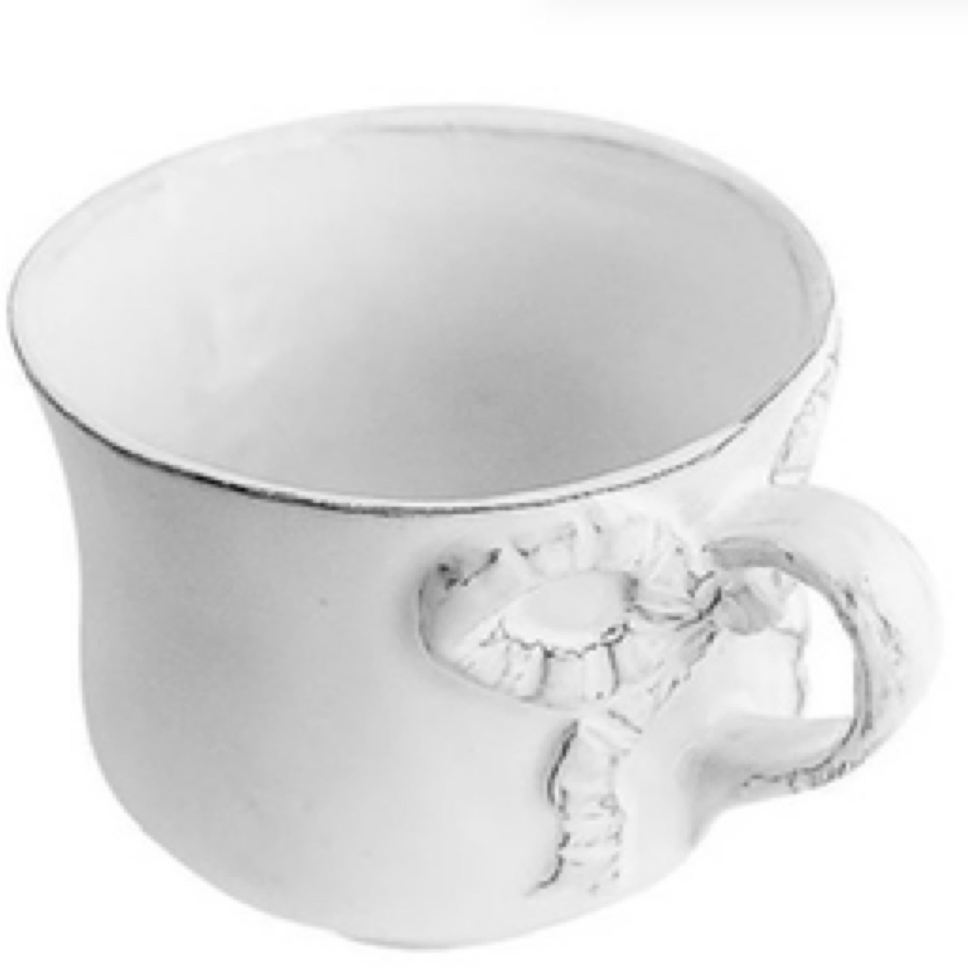 Marie-Antoinette ribbon cup